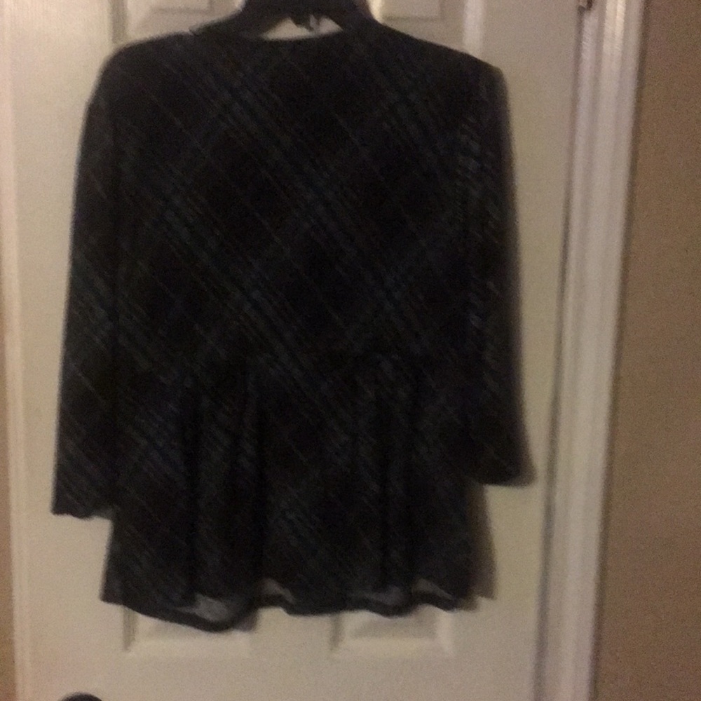 Top - Picture 2 of 2